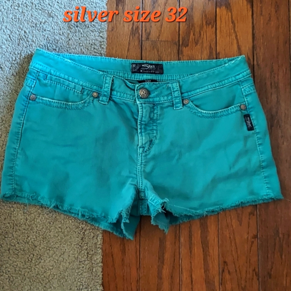 Womens silver shorts size 32